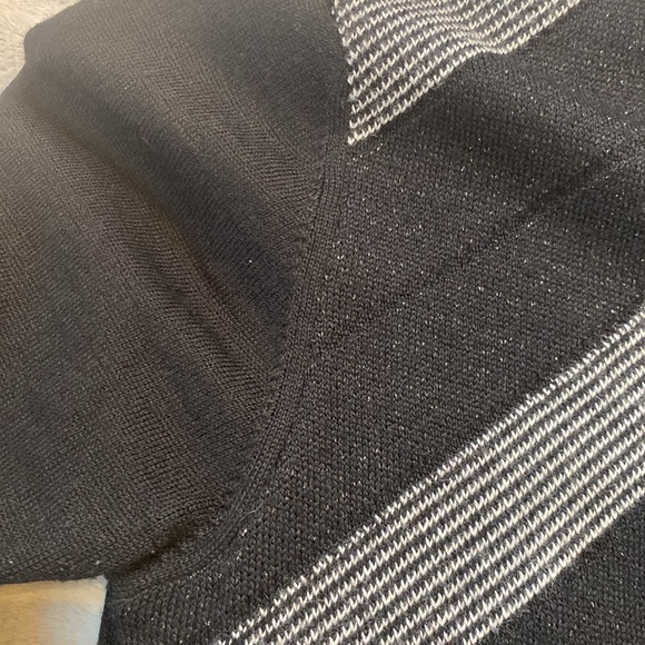 Nike Golf women’s wool blend black diagonal stripe crewneck sweater Sz M - Picture 10 of 10